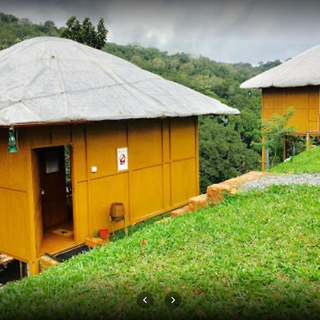 Oxyfarm Resorts 와야나드 외부 사진