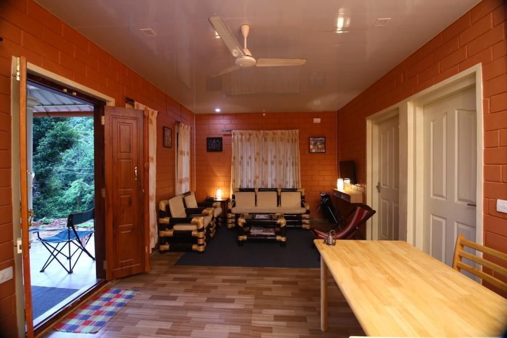 Oxyfarm Resorts 와야나드 외부 사진